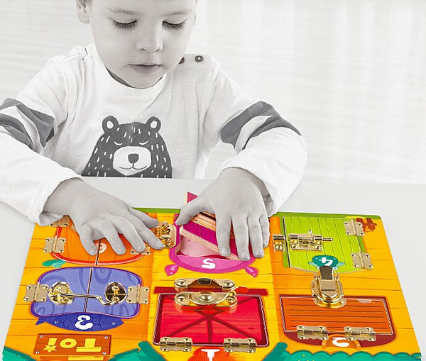 Load image into Gallery viewer, TOI Key Unlock Box Toy
